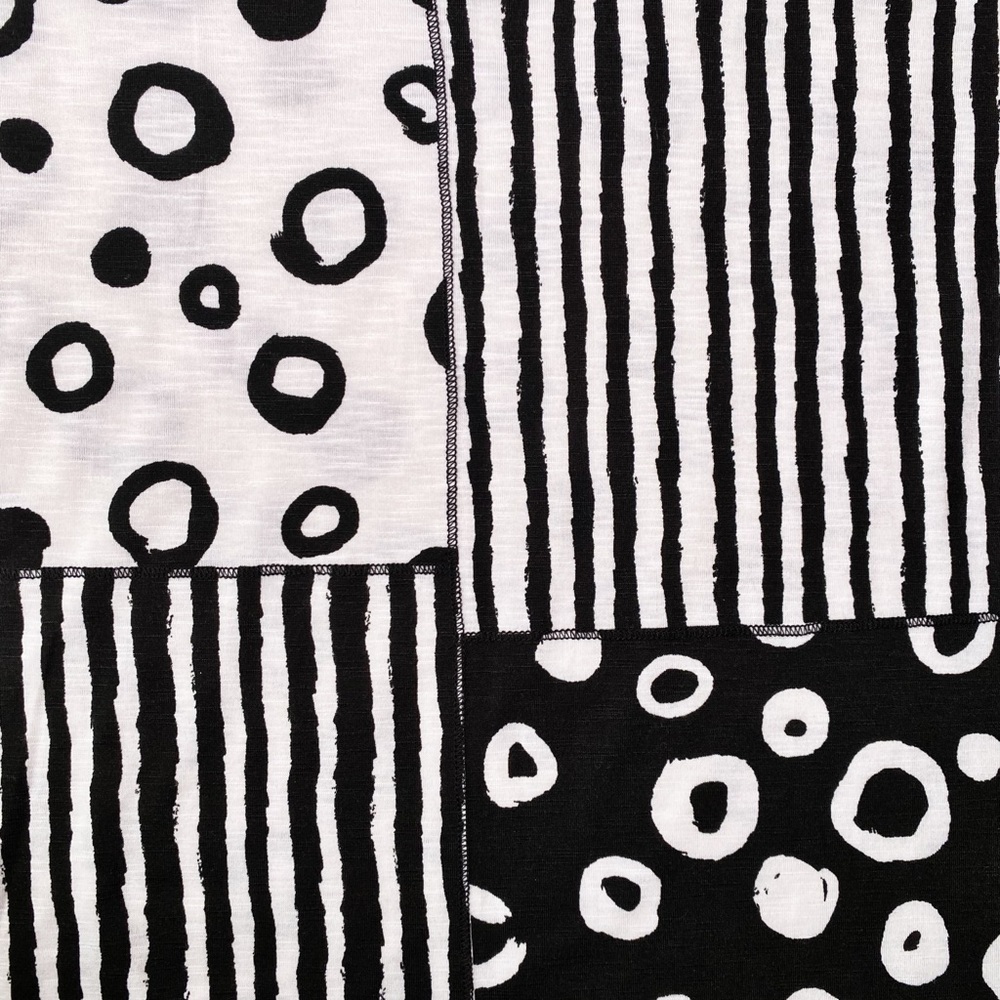 Multiples Monochrome Geometric Long Sleeve Top - Picture 12 of 12